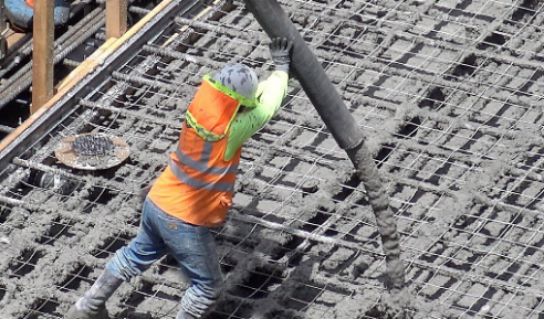 Как заливать бетононасосом фундамент правильно